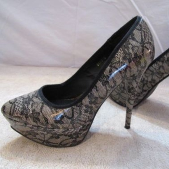Charlotte Russe Lace Black Platform High Heels Shoe Size 5 - Picture 4 of 6